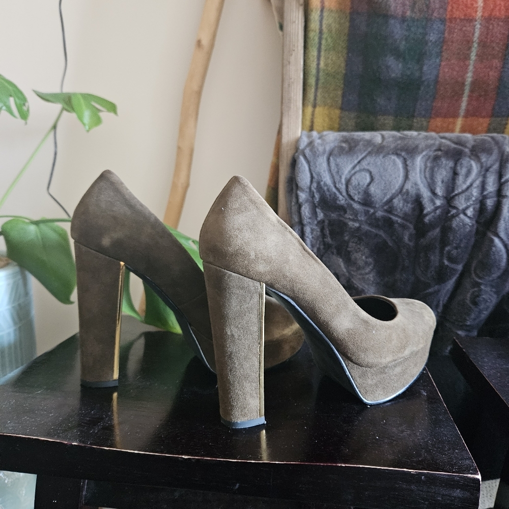 Design Lab Heels - Picture 4 of 4